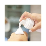 THEBALM TO THE RESCUE MORINGA TREE FOAMING FACE CLEANSER 160ML - THE BALM VEGAN - Image 4